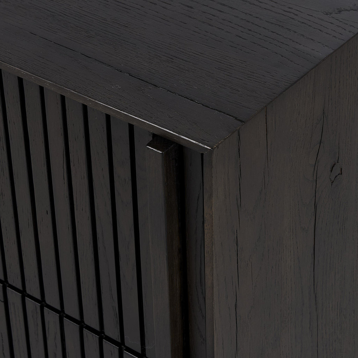 Leo 8 Drawer Dresser