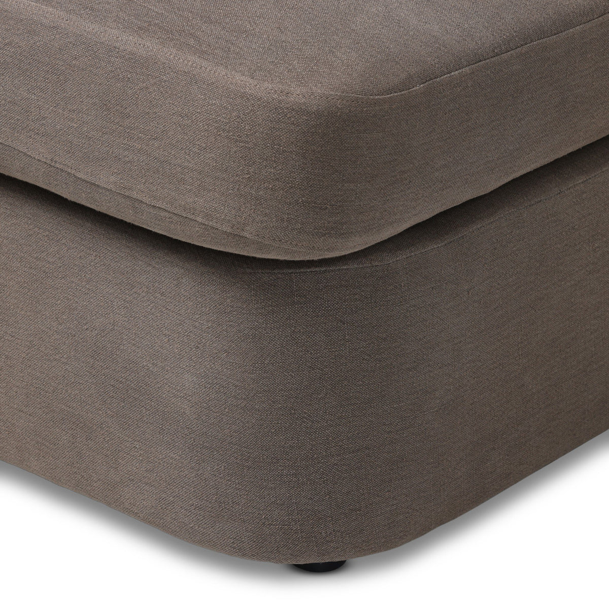 Aurelia Chaise Lounge