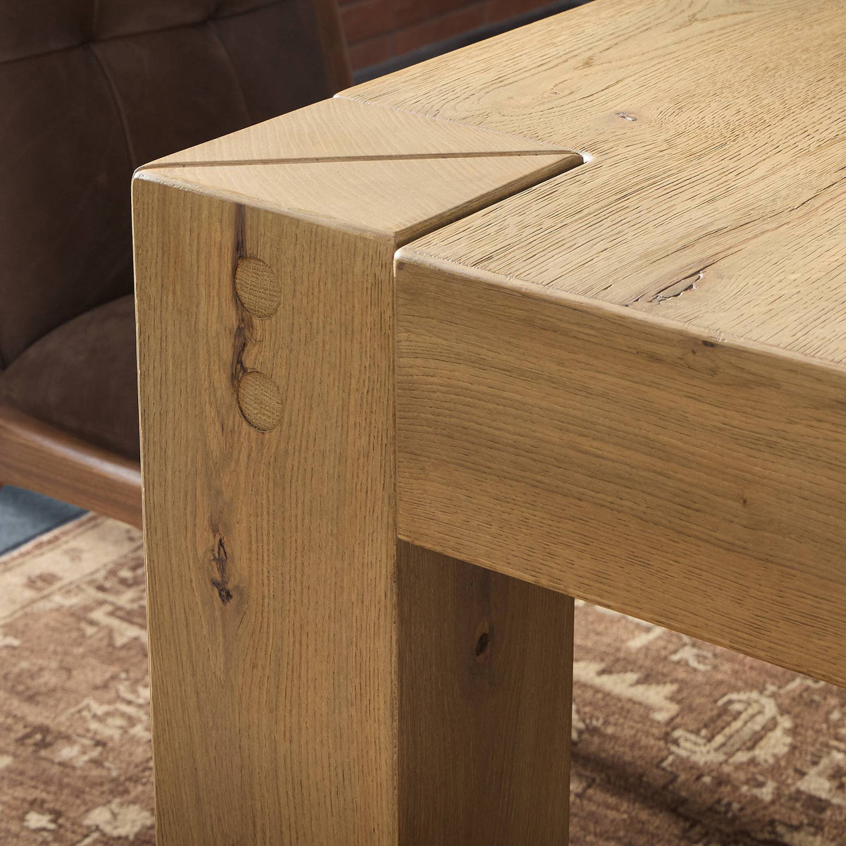 Emmer Dining Table