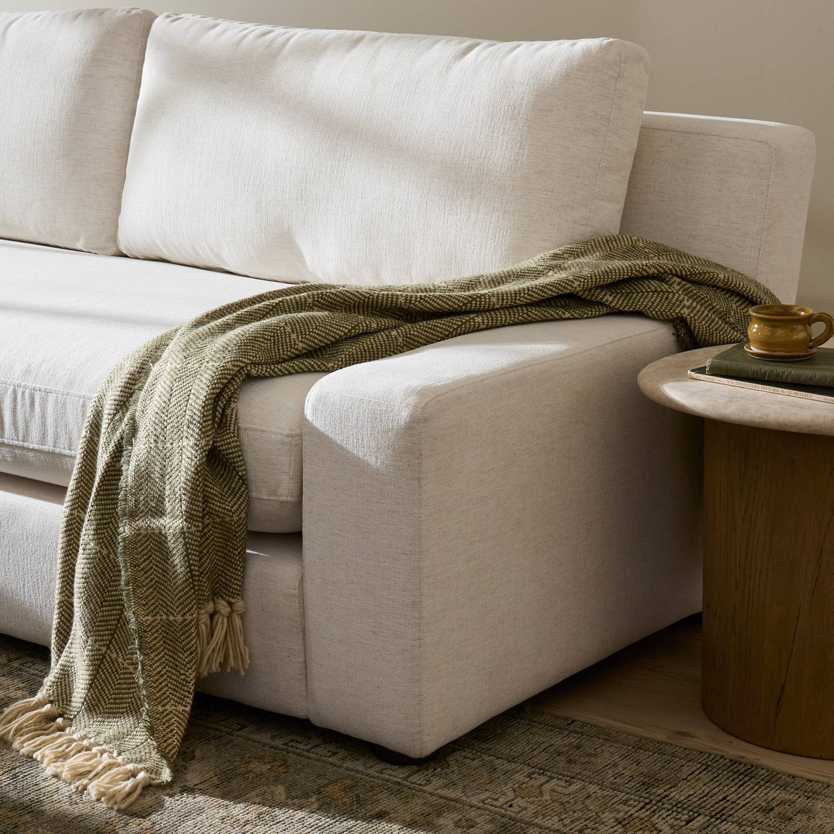Yelena 3pc Sectional