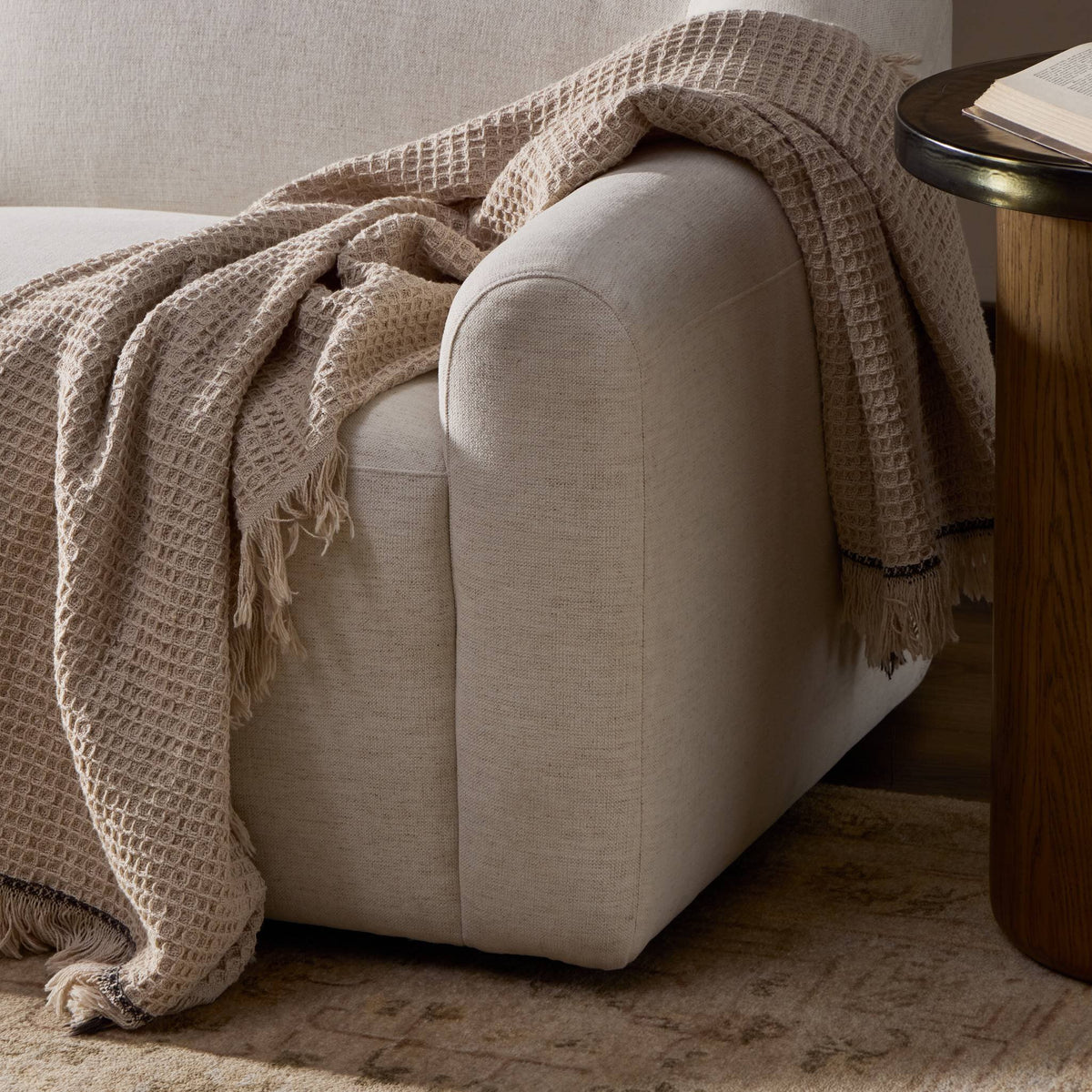 Nellie Sofa-104"