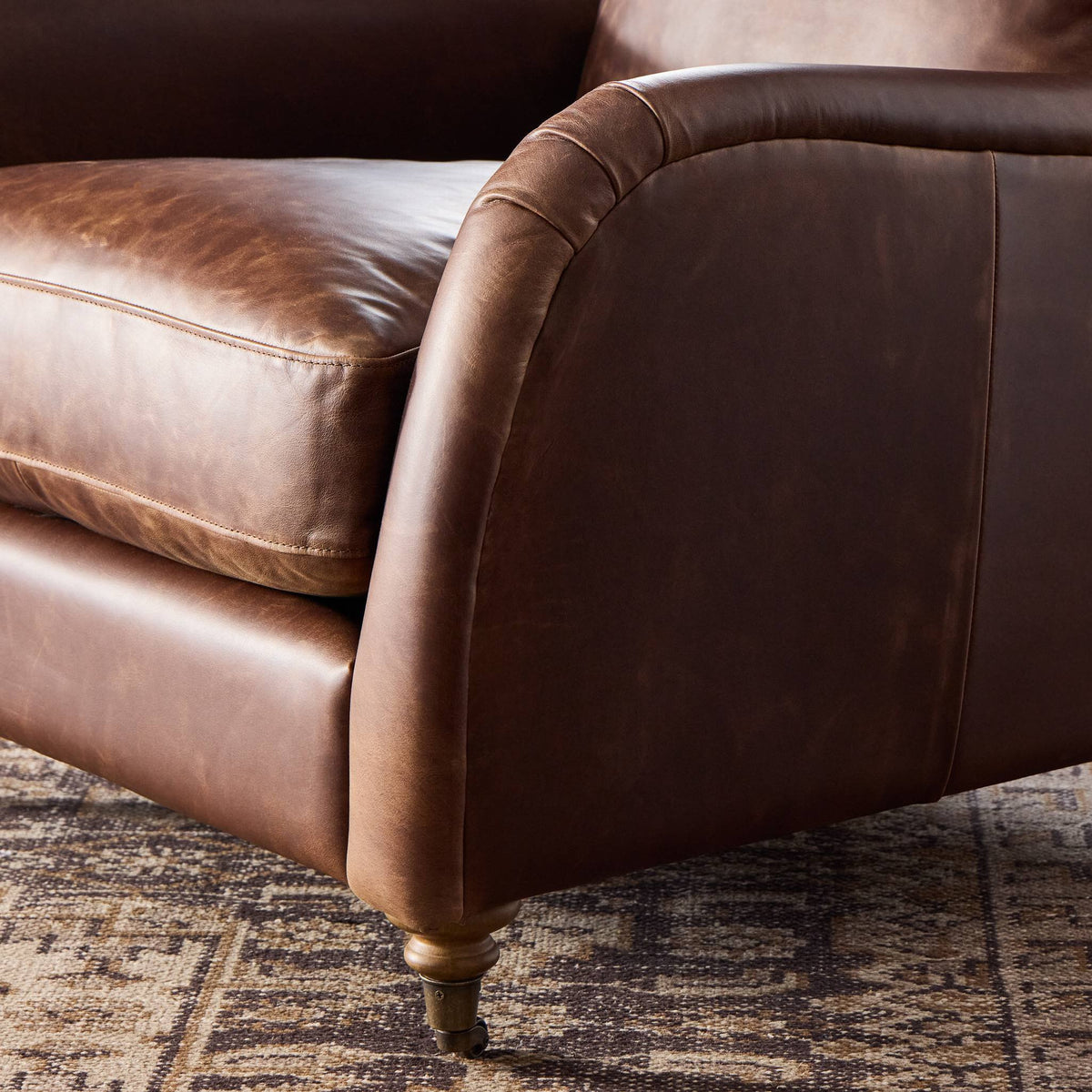 Lynne Chair