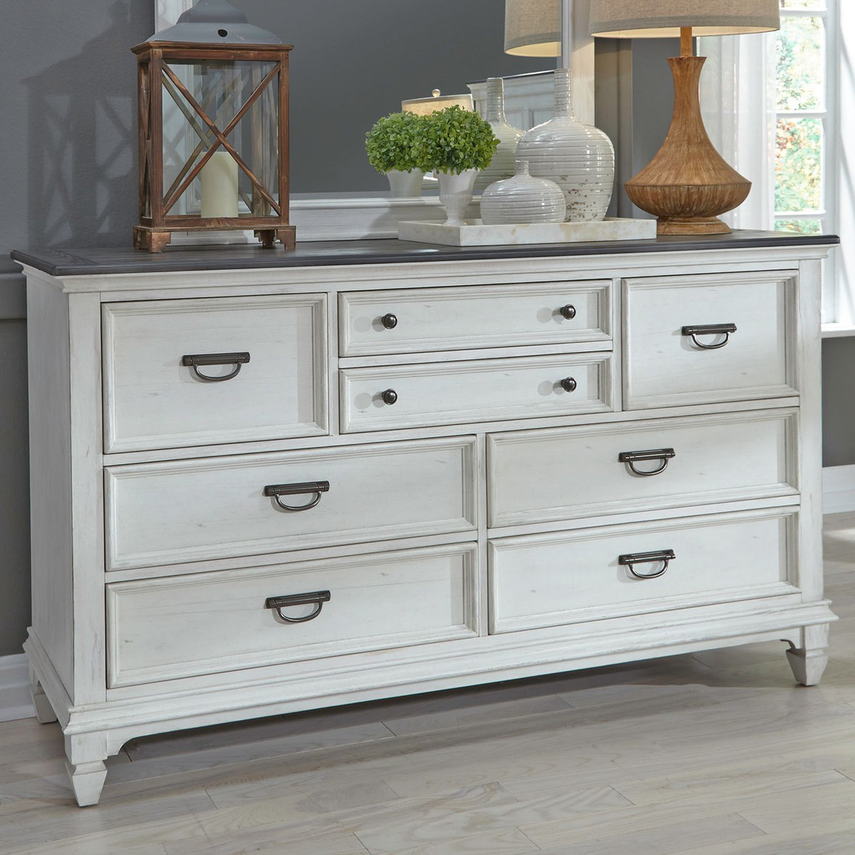 417-BR31 - 8 Drawer Dresser - Liberty Furniture