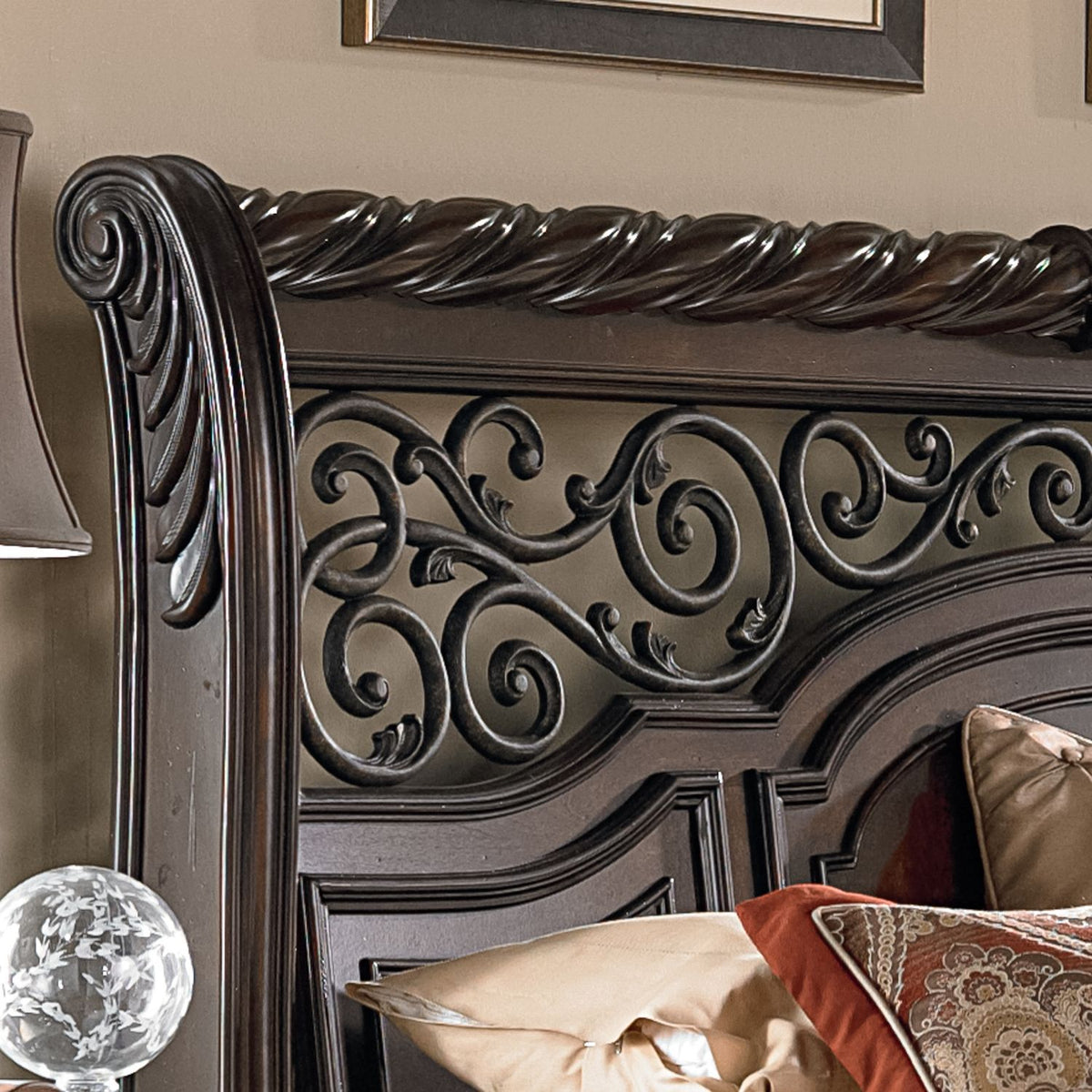 575-BR-QSL - Queen Sleigh Bed - Liberty Furniture