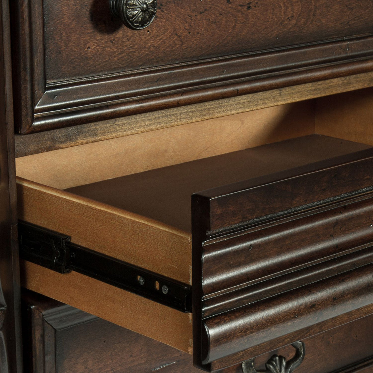 575-BR-QSLDMCN - Queen Sleigh Bed, Dresser & Mirror, Chest, Night Stand - Liberty Furniture