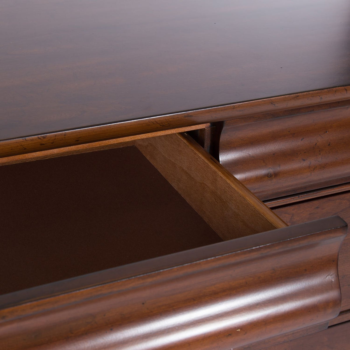 589-BR-QSLDM - Queen Sleigh Bed, Dresser & Mirror - Liberty Furniture