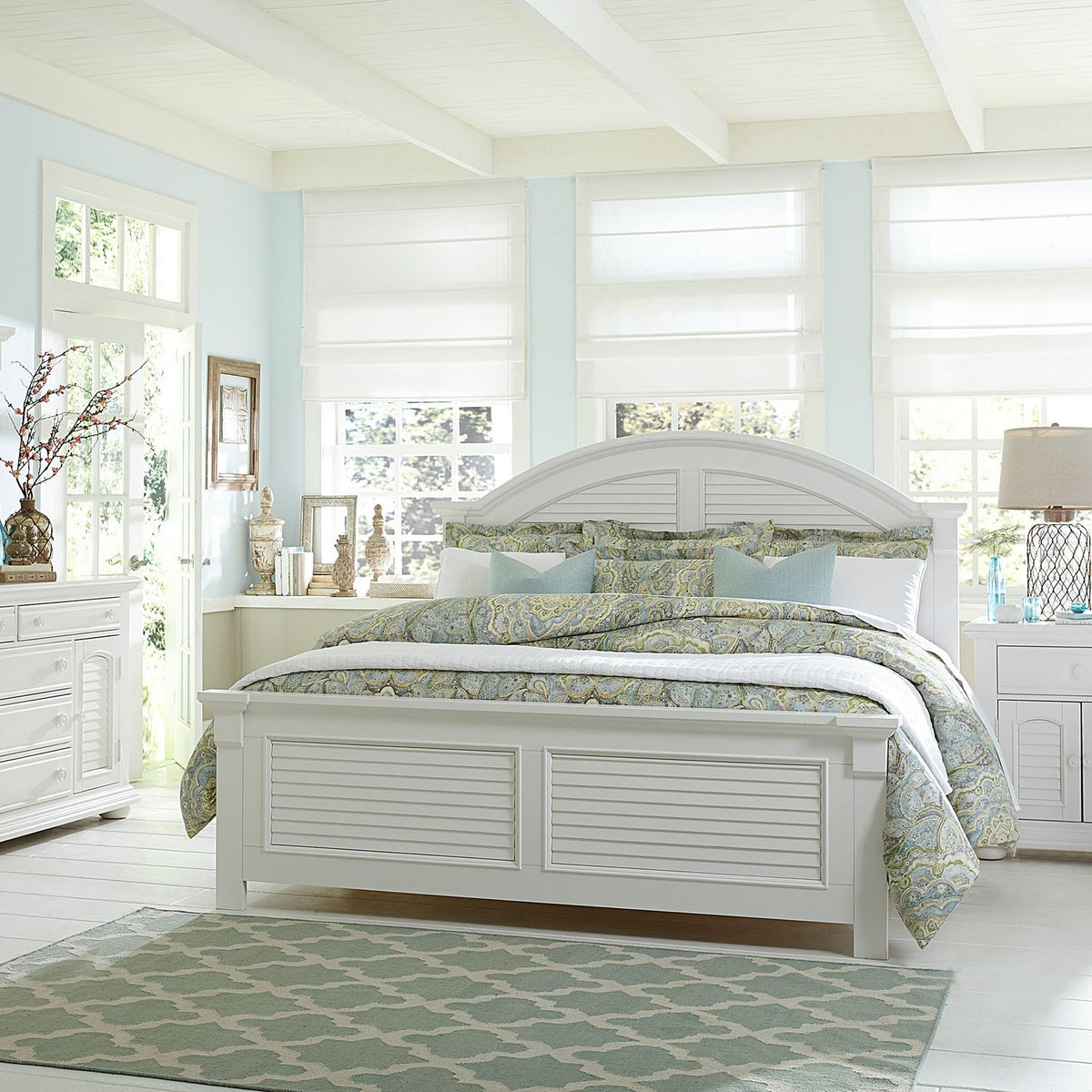 607-BR-QPBDMCN - Queen Panel Bed, Dresser & Mirror, Chest, Night Stand - Liberty Furniture