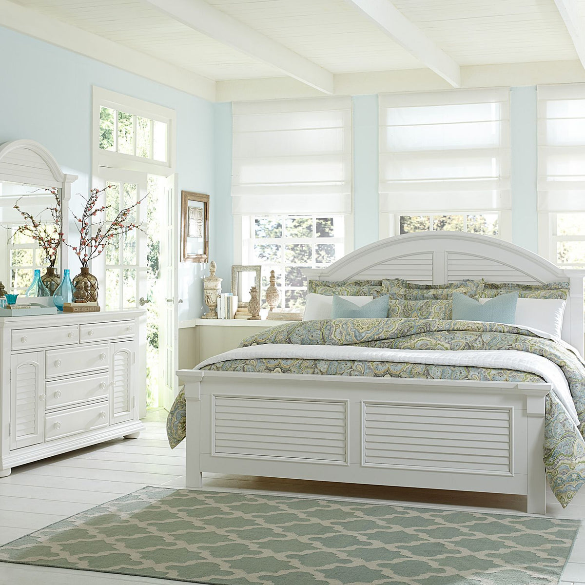 607-BR-QPBDMN - Queen Panel Bed, Dresser & Mirror, Night Stand - Liberty Furniture