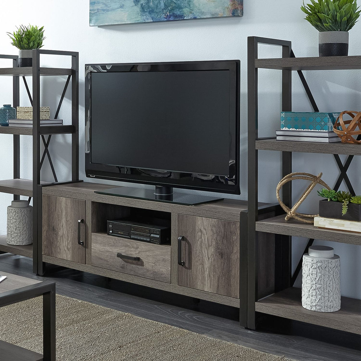 686-ENTW-ECP - Entertainment Center w Piers - Liberty Furniture