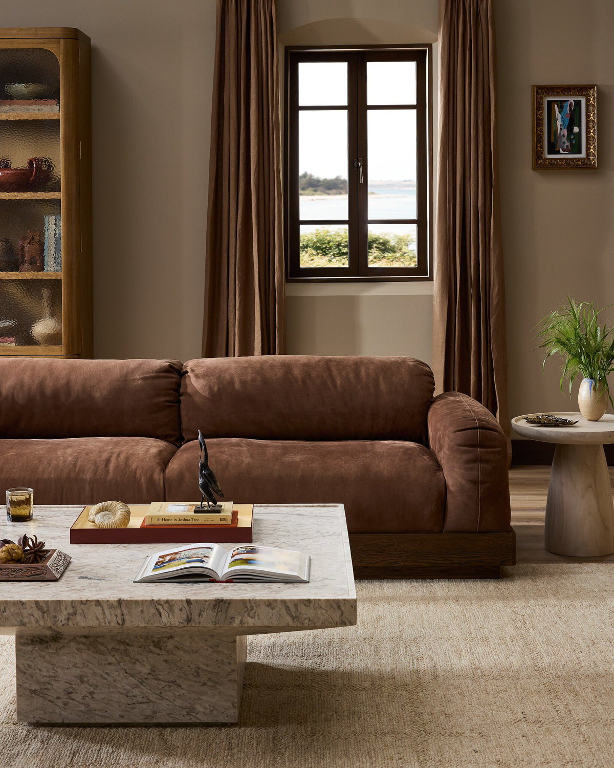 Voller Sofa -96"