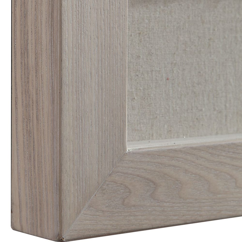 Amata Shadow Box