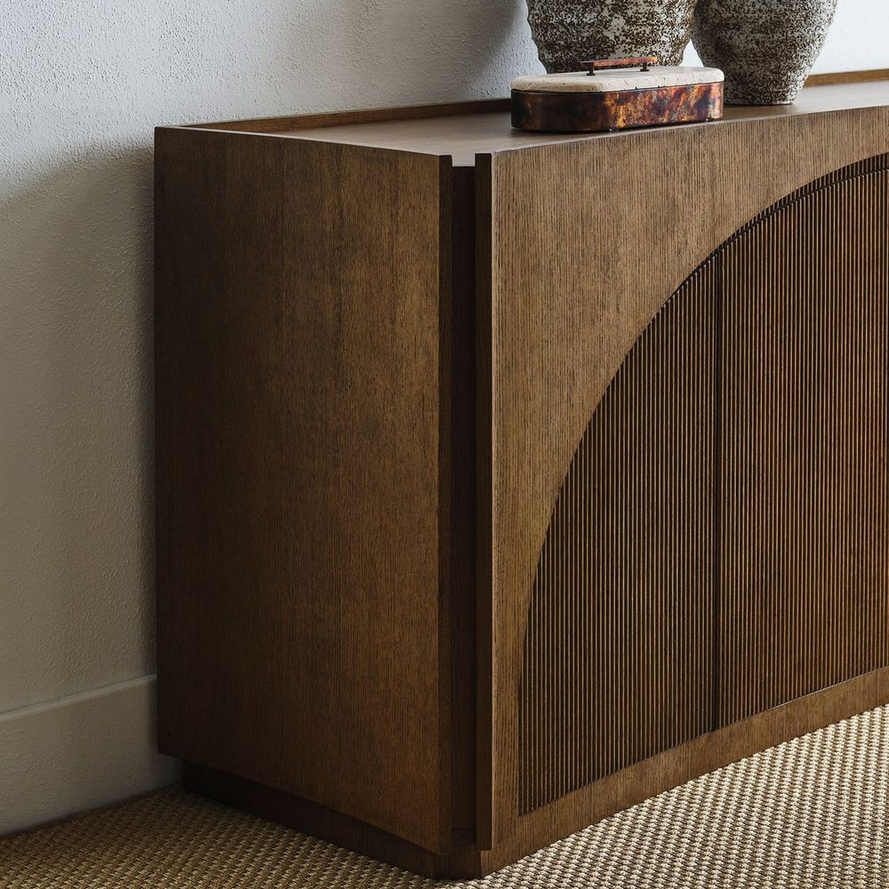 High Light, Lighted 4 Door Console Cabinet