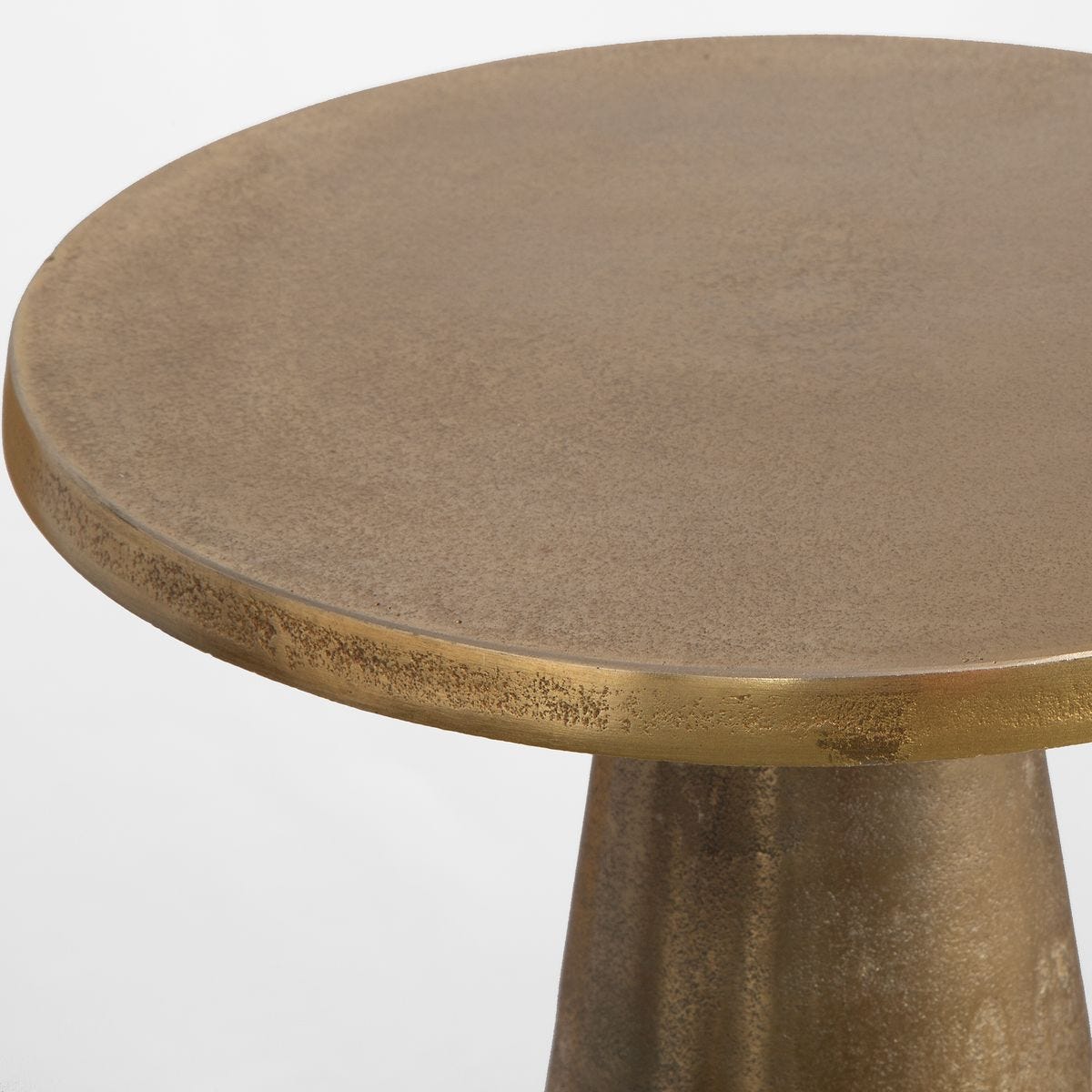 ACCENT FURNITURE