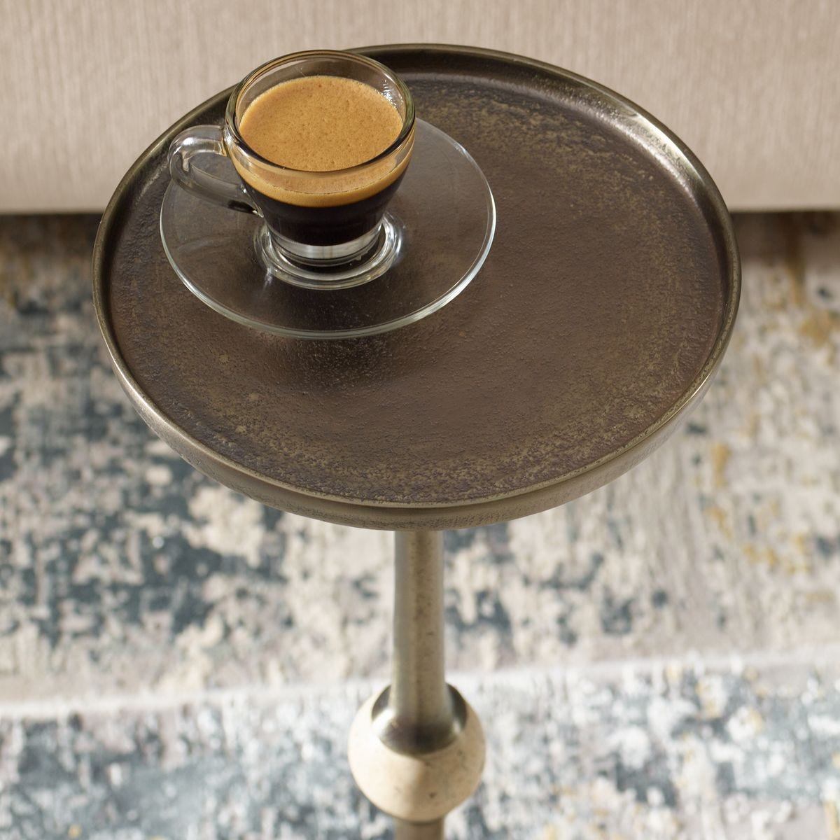 ACCENT TABLE