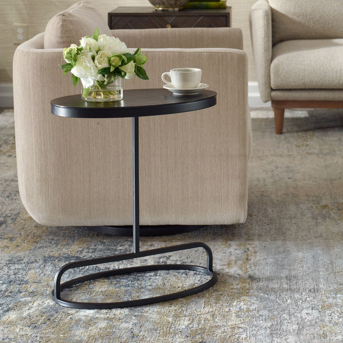 ACCENT TABLE