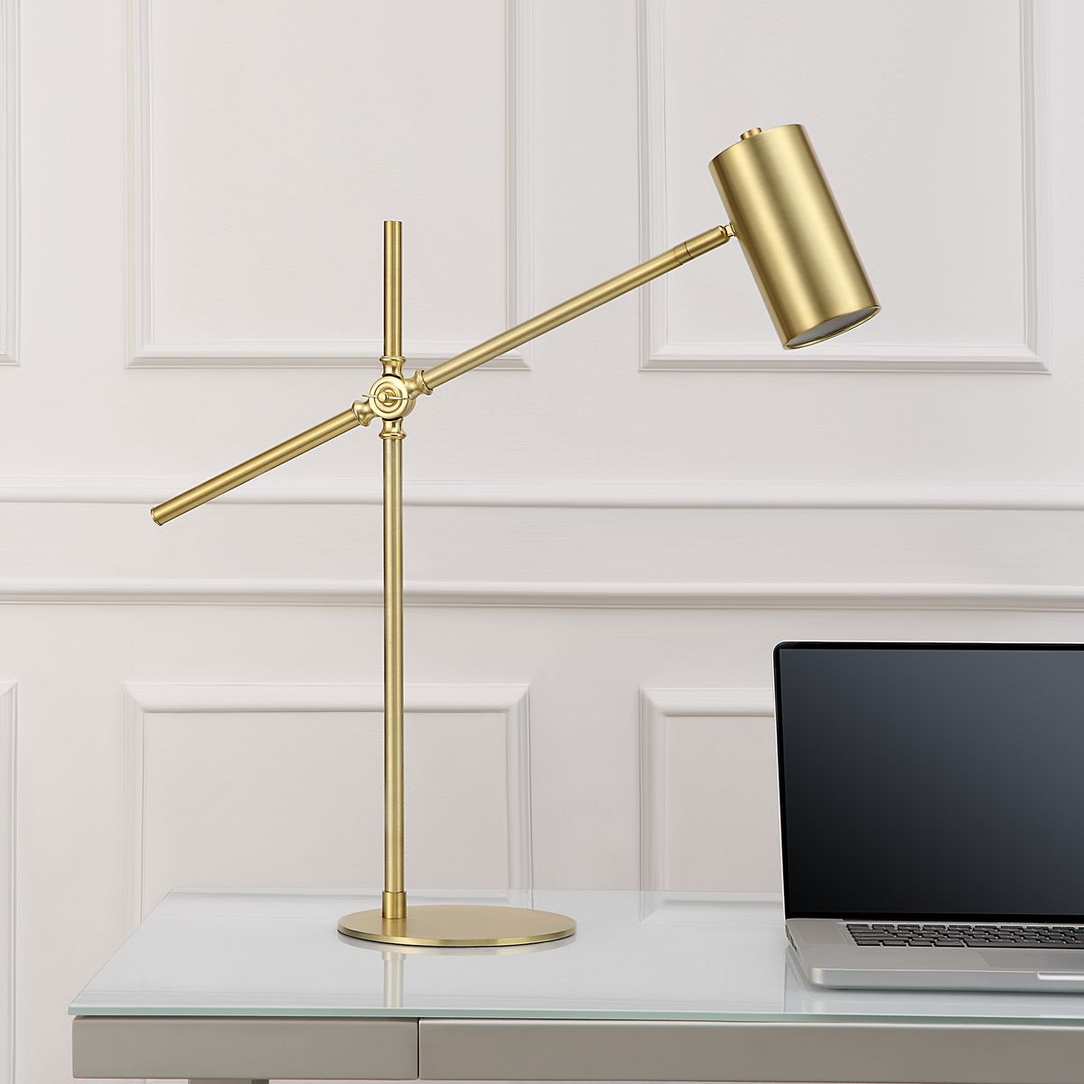DESK LAMP