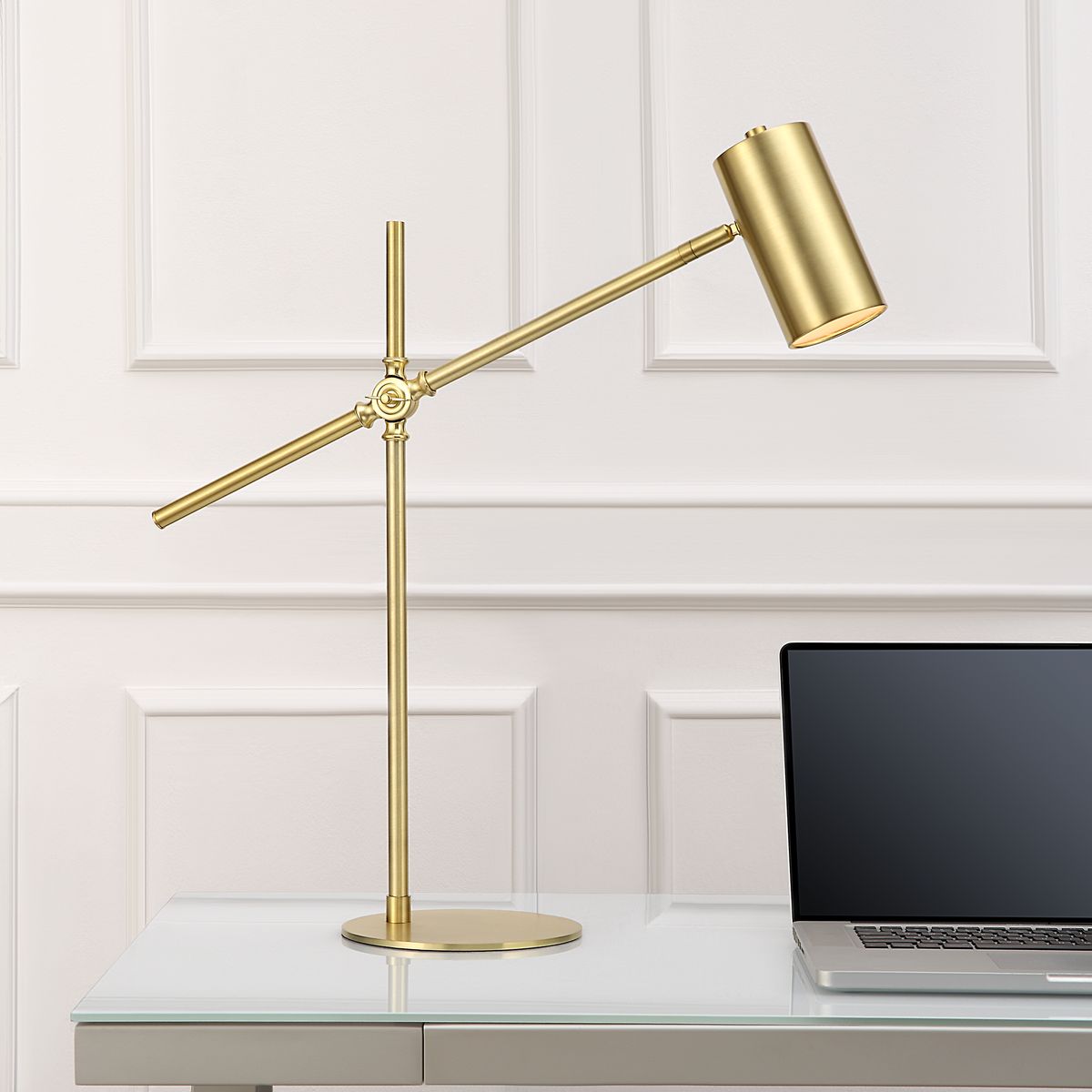 DESK LAMP