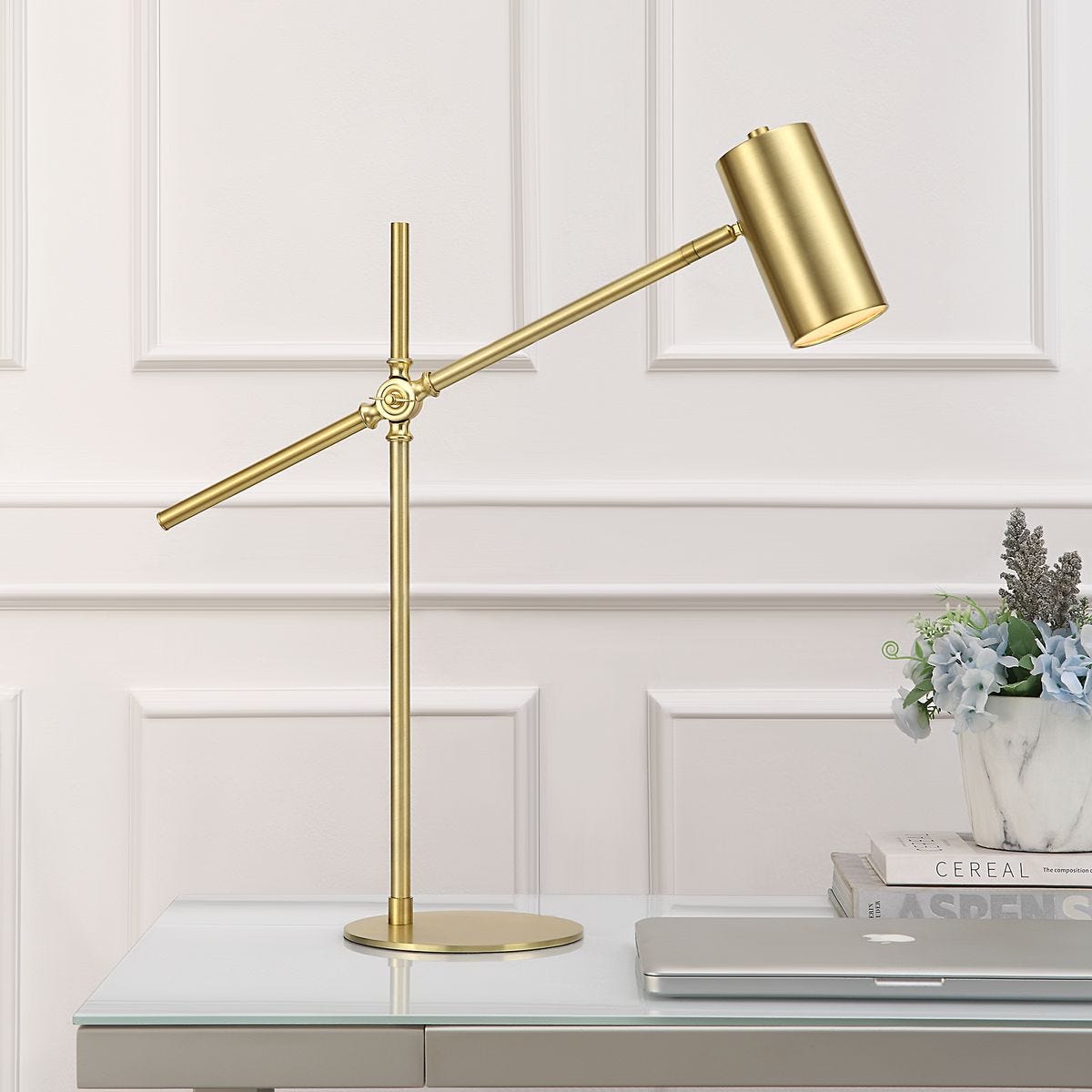 DESK LAMP