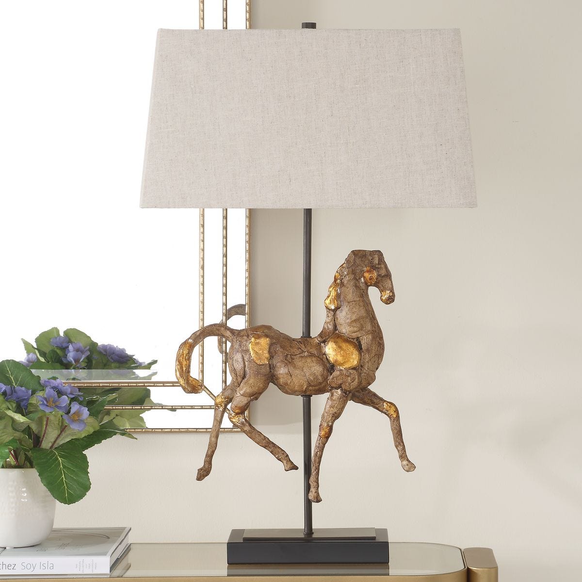 TABLE LAMP