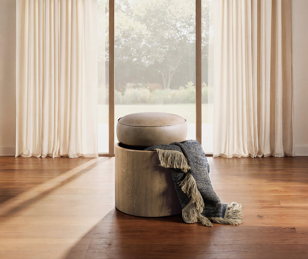 Chloe Swivel Footstool - Hooker Furniture (HRF-3221)