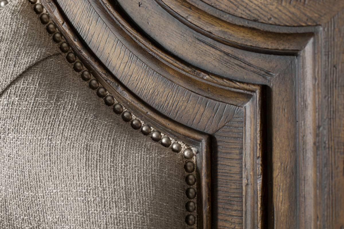 a close up of a wood frame